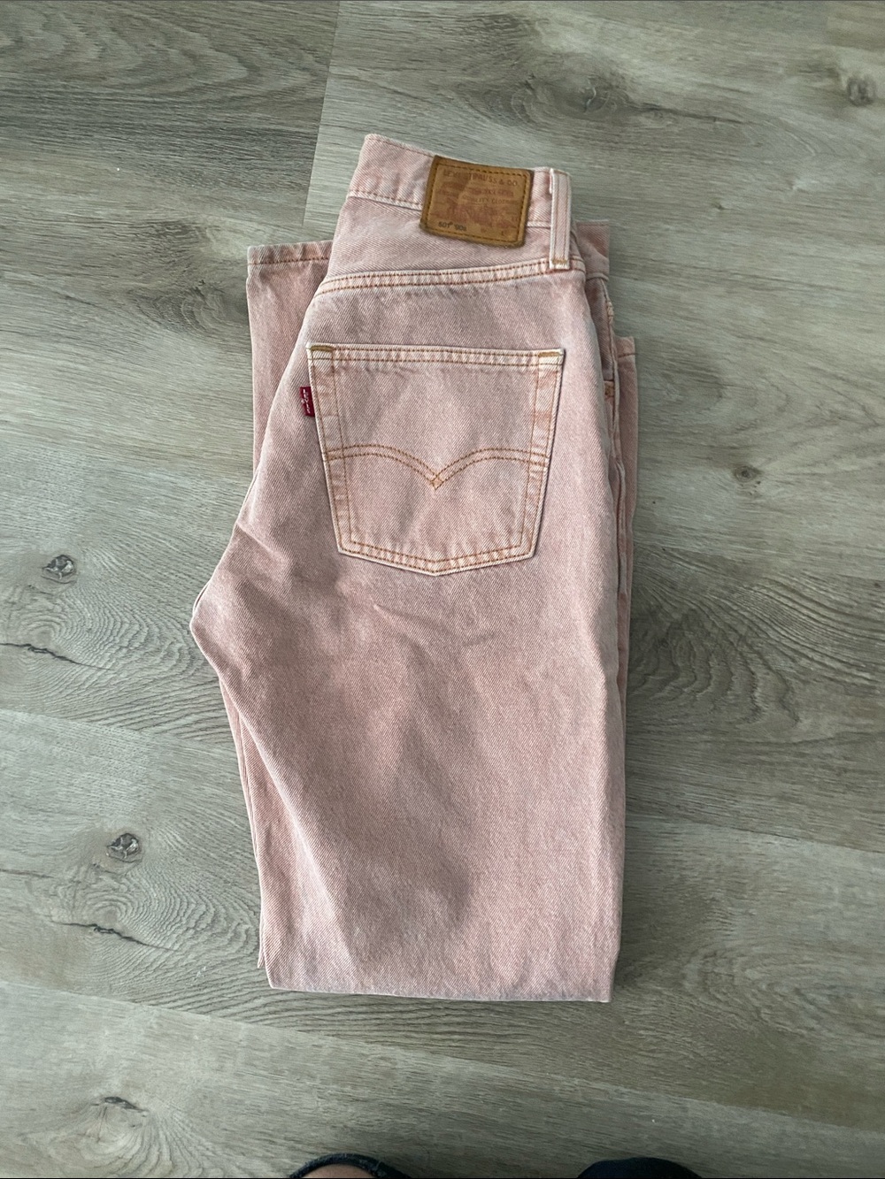 Levi's 501 ‘90s Straight Leg Women's Jeans in Blush Pink